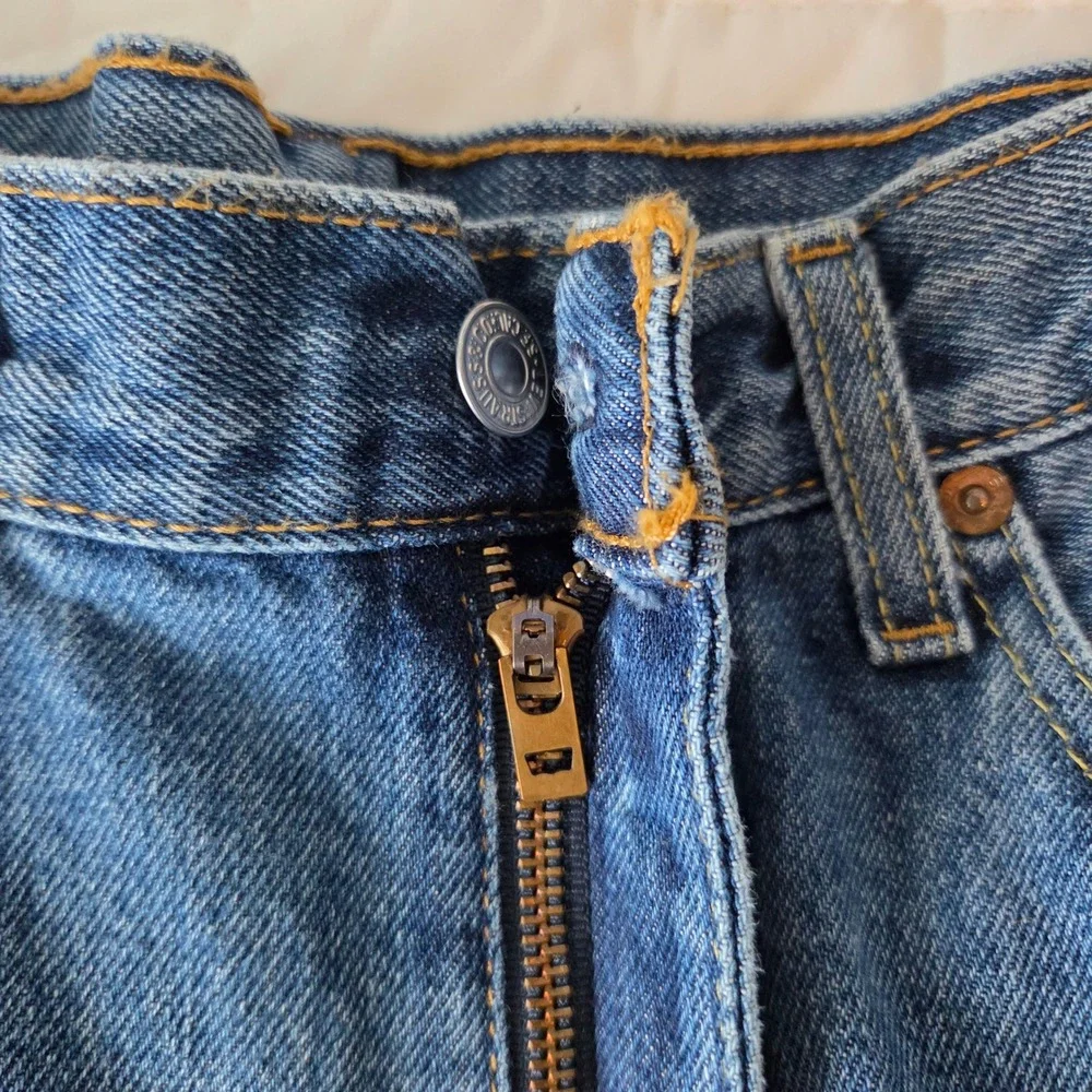 Levis‎ 550 Relaxed Fit Tapered Leg Jeans Mens 34x30 Medium Wash Denim Classic